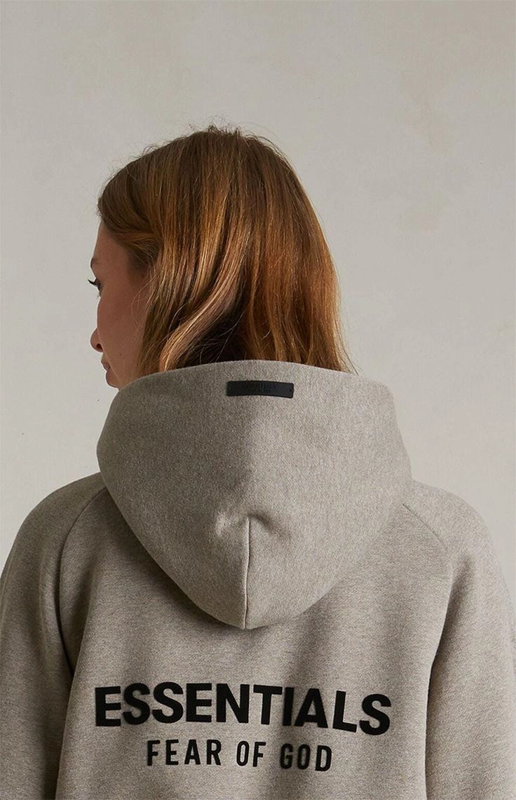 Essentials 1977 vs Core Collection Hoodie – Key Differences (2026 Canada Guide)